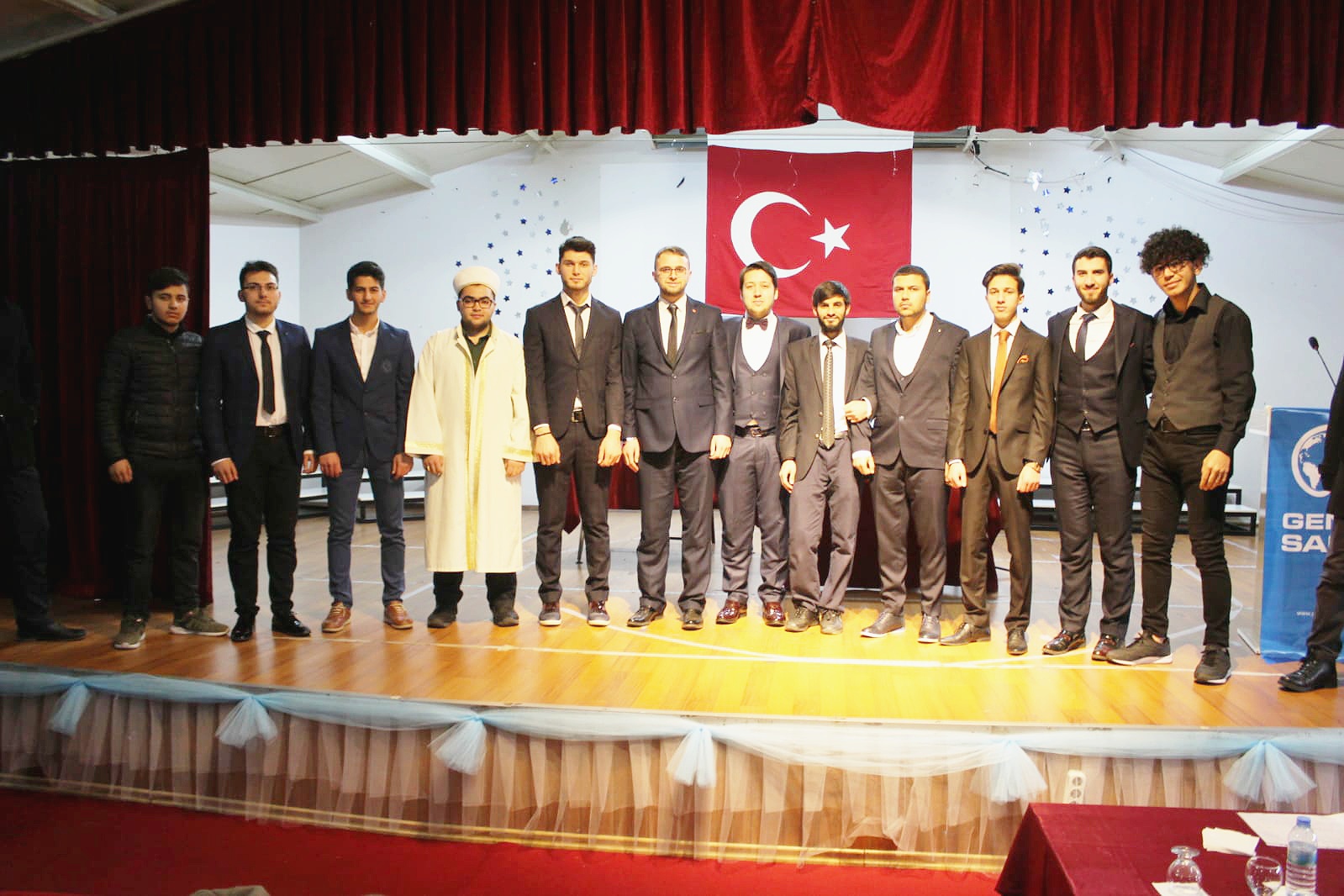 Gençlerden oluşan Türkiye Büyük Millet Meclisi programı 2. Oturumunu gerçekleştirdi.